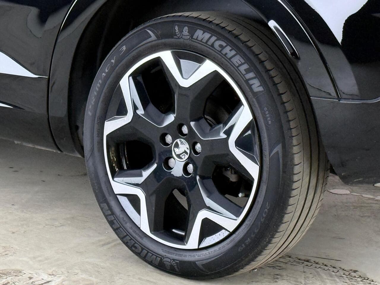 Vauxhall Grandland thumbnail Wheel
