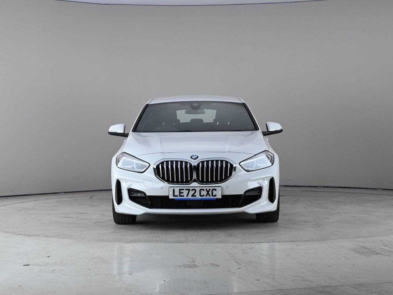 BMW 1 Series thumbnail Front