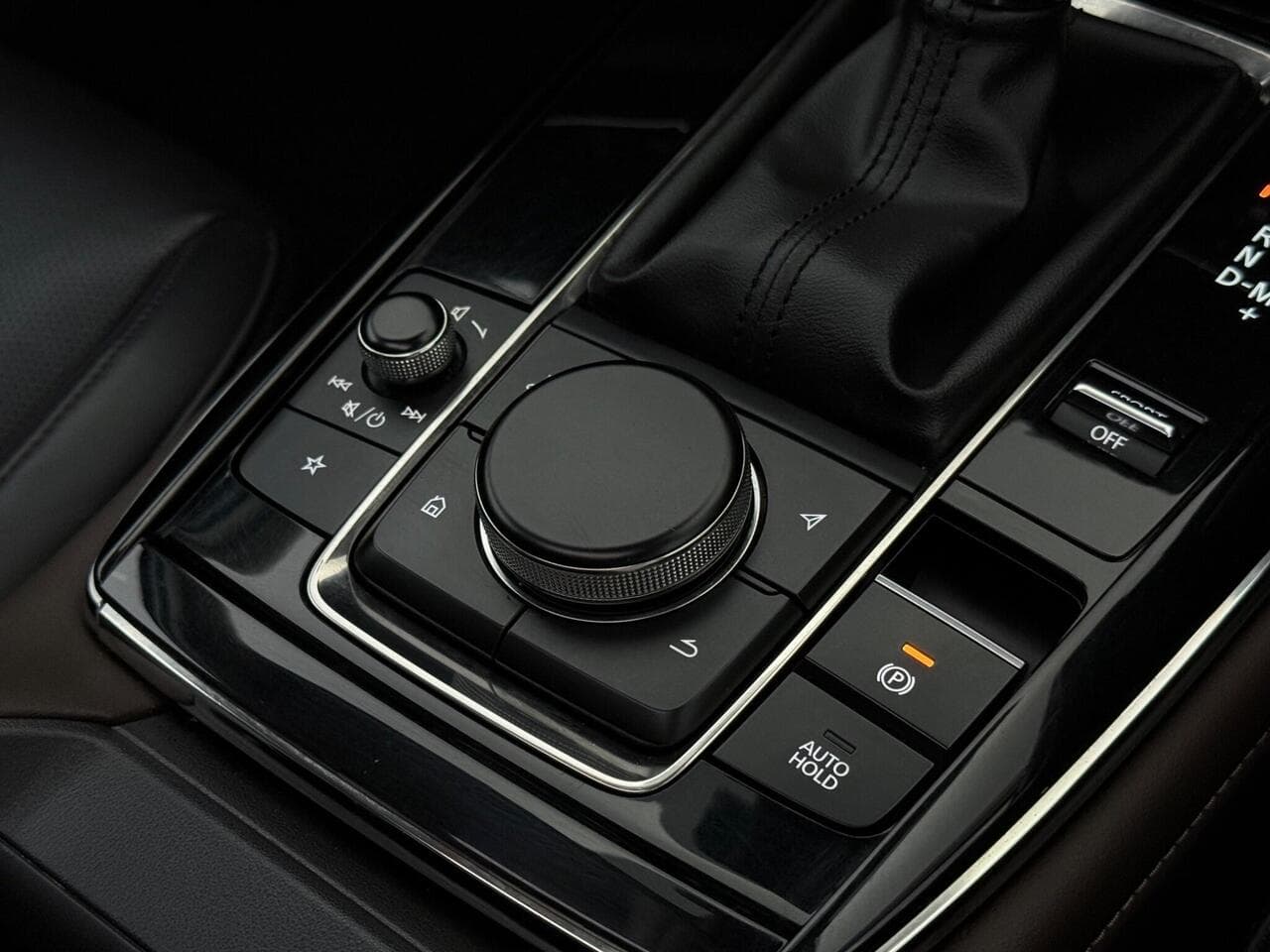 Mazda CX-30 thumbnail Interior Front