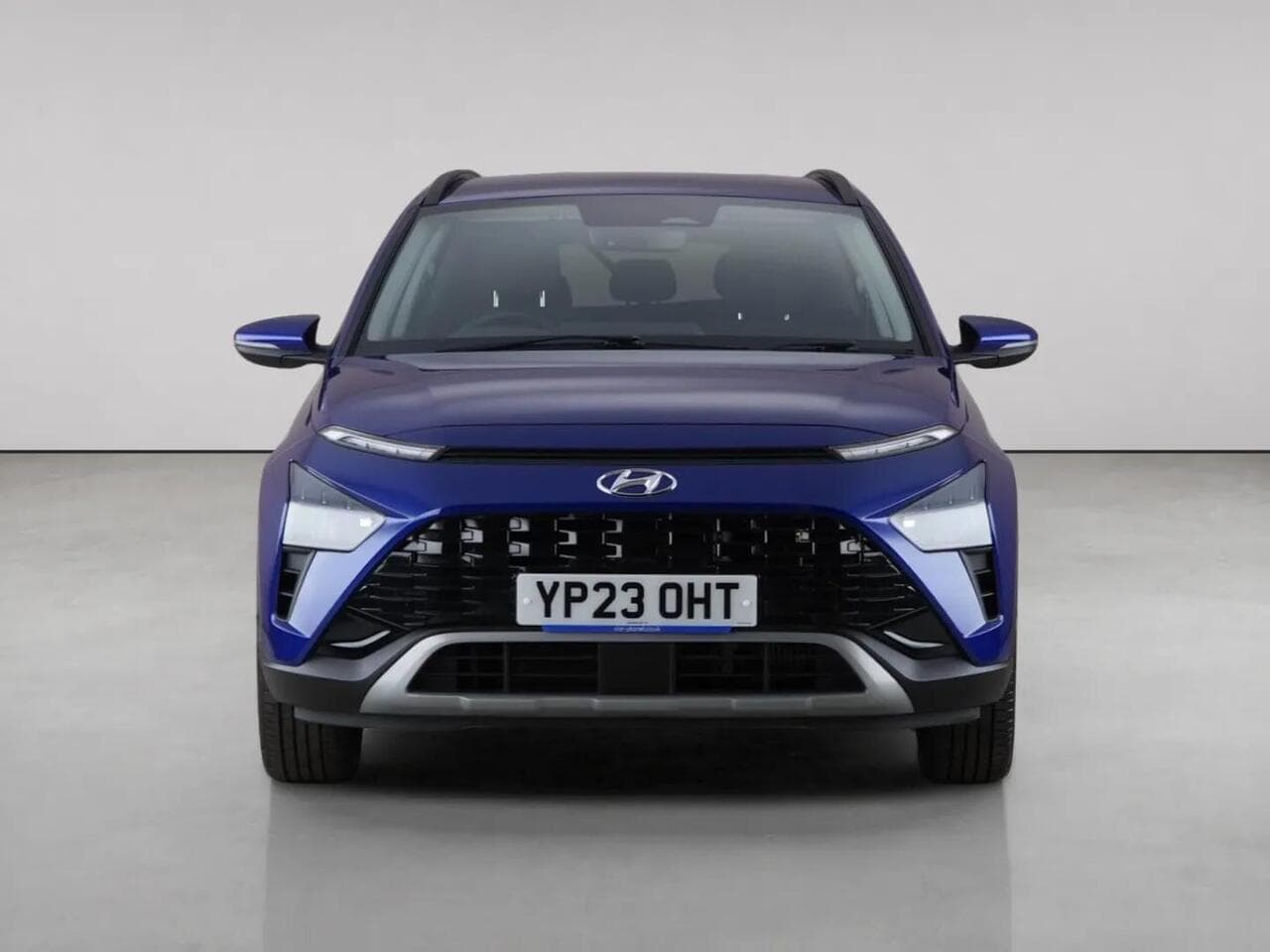 Hyundai BAYON thumbnail Front