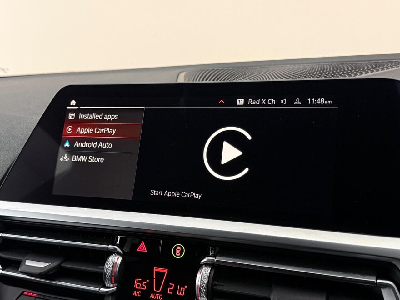 BMW 3 Series thumbnail Infotainment System