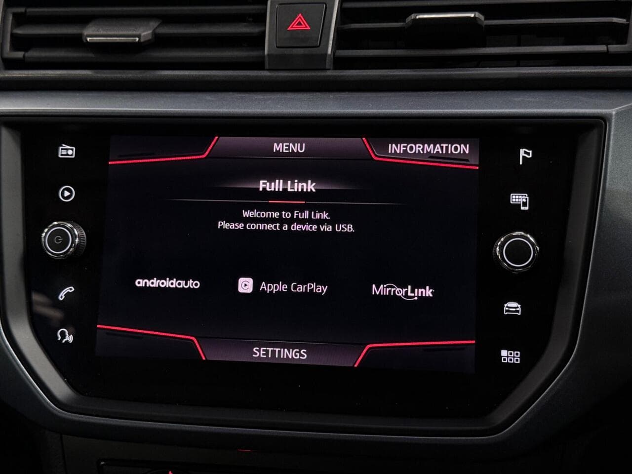 SEAT Arona thumbnail Infotainment System