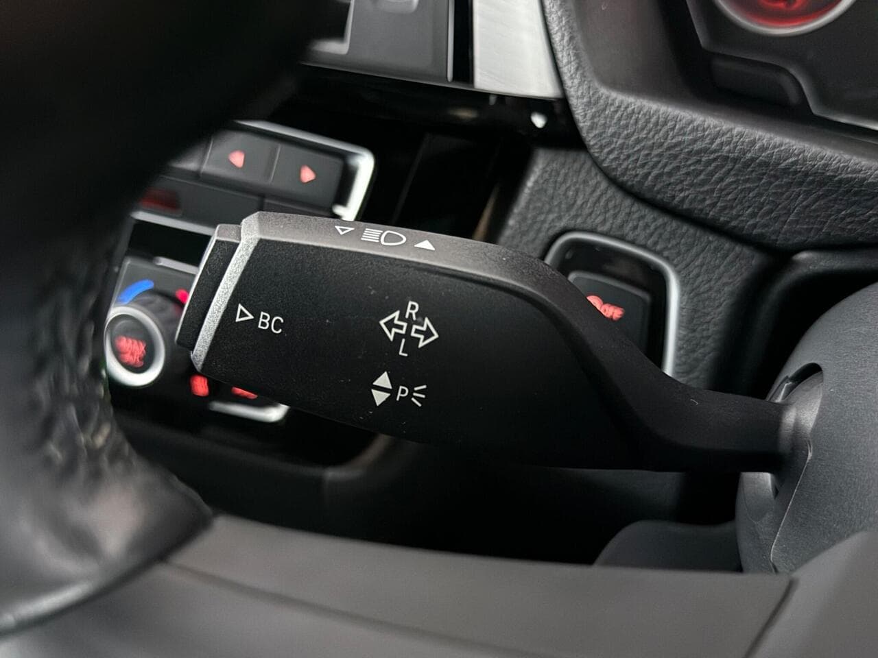 BMW 4 Series thumbnail Misc Controls