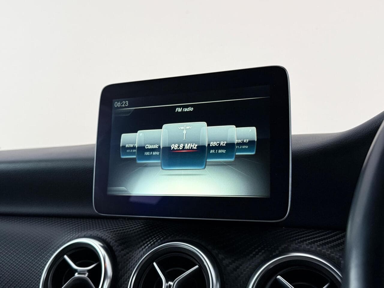 Mercedes-Benz A Class thumbnail Infotainment System