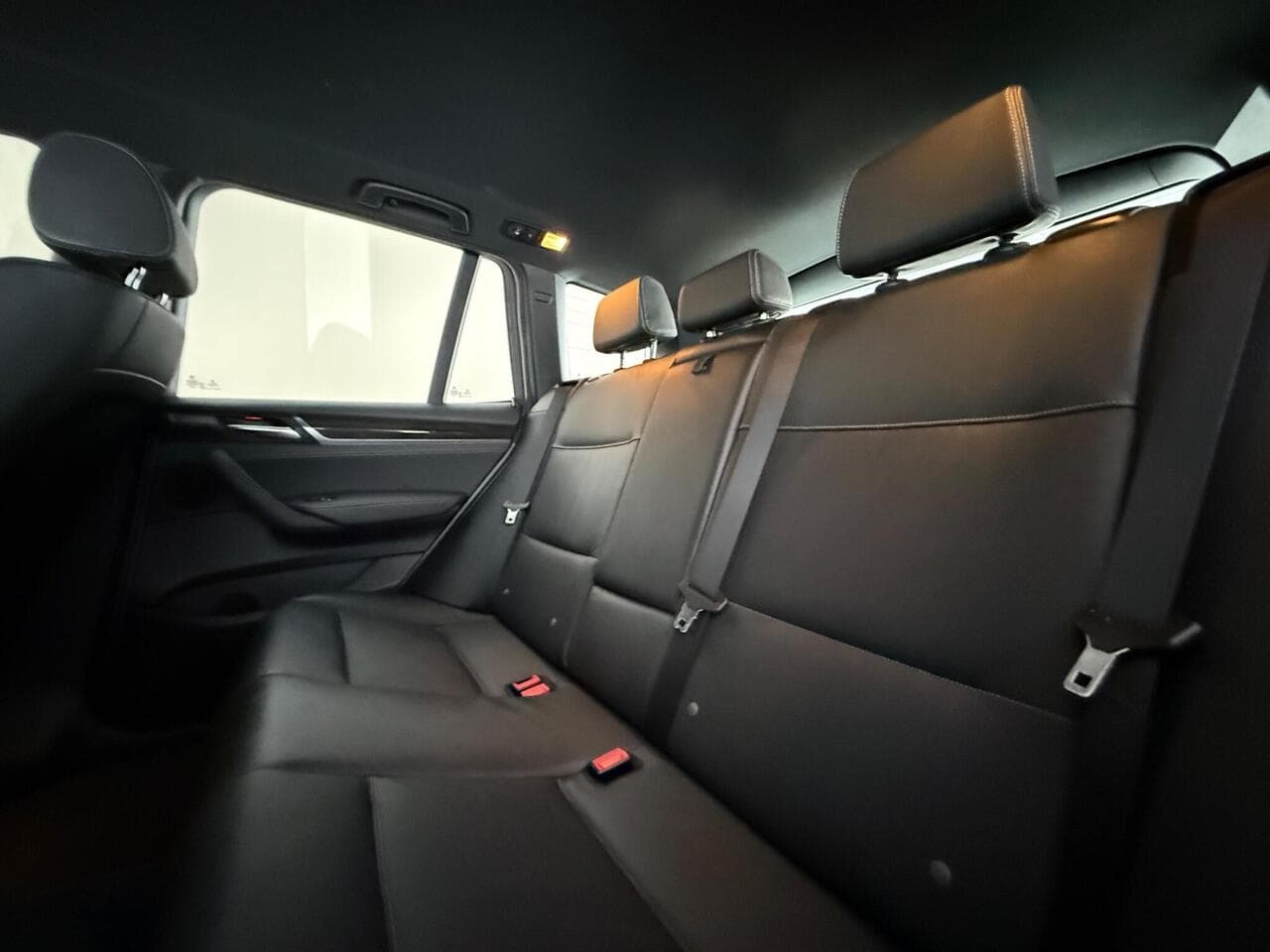 BMW X3 thumbnail Seats Rear