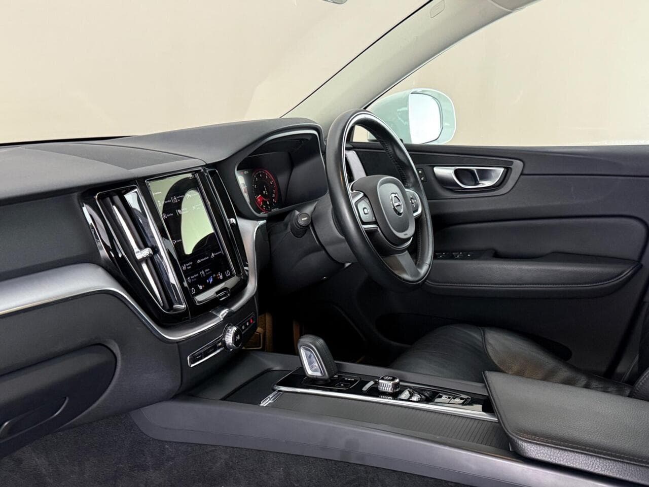 Volvo XC60 thumbnail Interior Front
