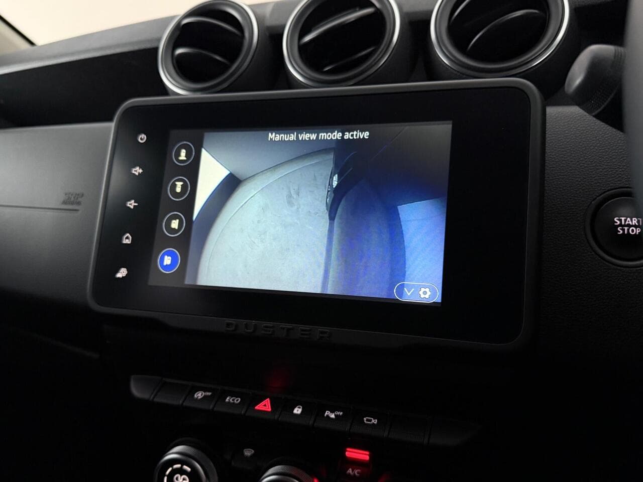Dacia Duster thumbnail Infotainment System