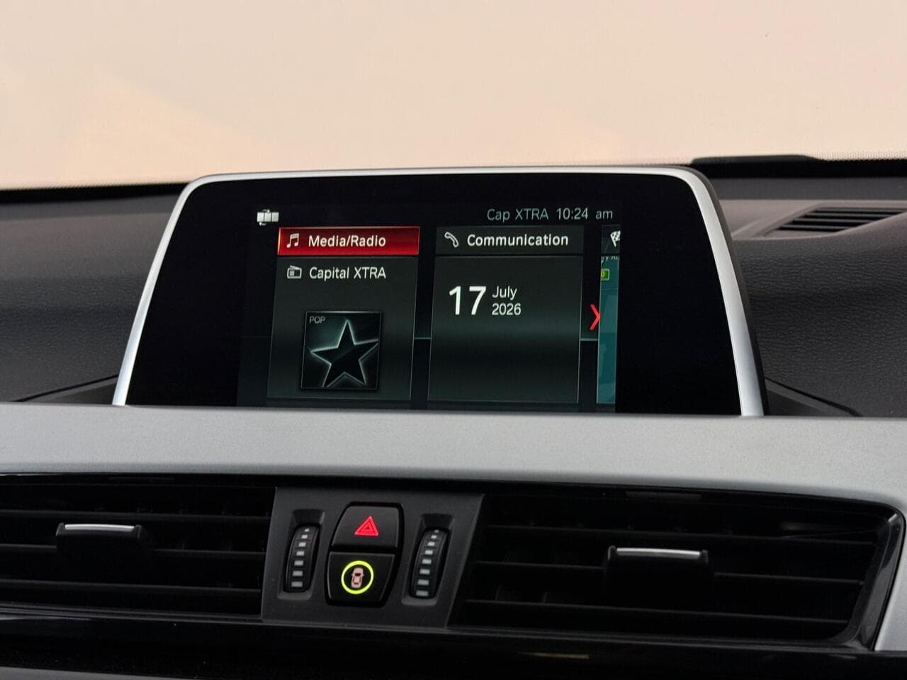 BMW X1 thumbnail Infotainment System
