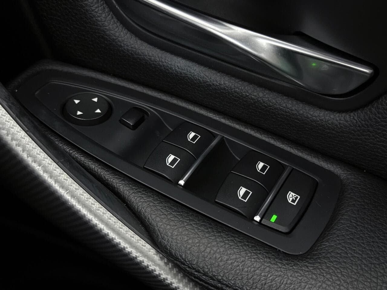 BMW 3 Series thumbnail Misc Controls