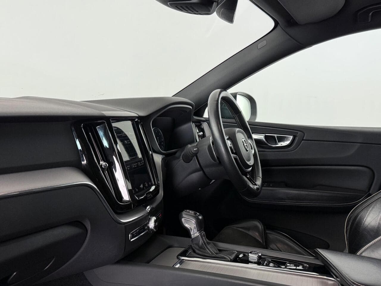 Volvo XC60 thumbnail Interior Front