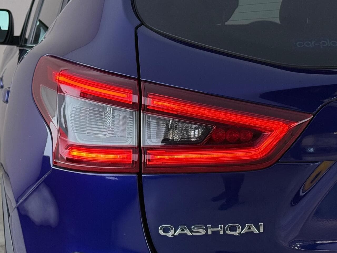 Nissan Qashqai thumbnail Lights Front
