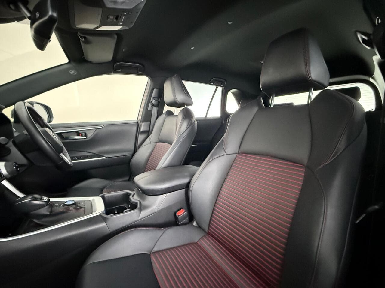 Toyota RAV4 thumbnail Seat Front Passenger