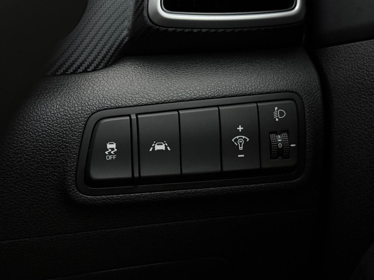 Hyundai TUCSON thumbnail Misc Controls