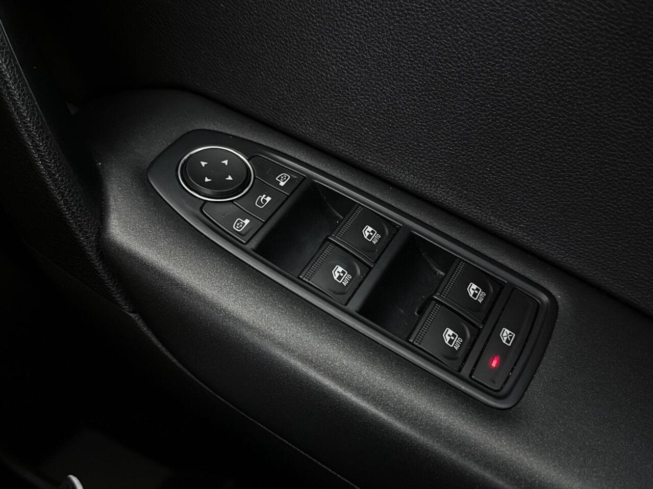Renault Captur thumbnail Misc Controls