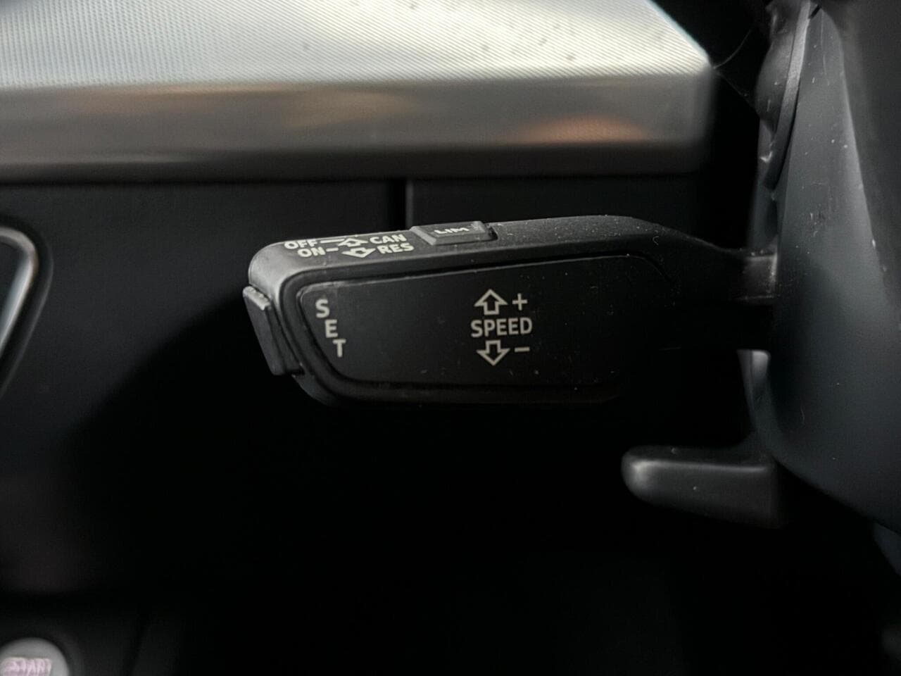 Audi Q5 thumbnail Misc Controls