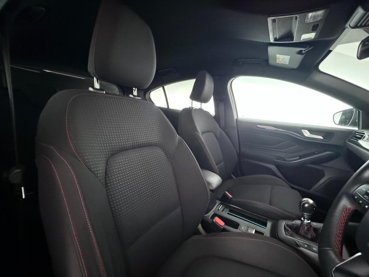 Ford Focus thumbnail Seat Driver