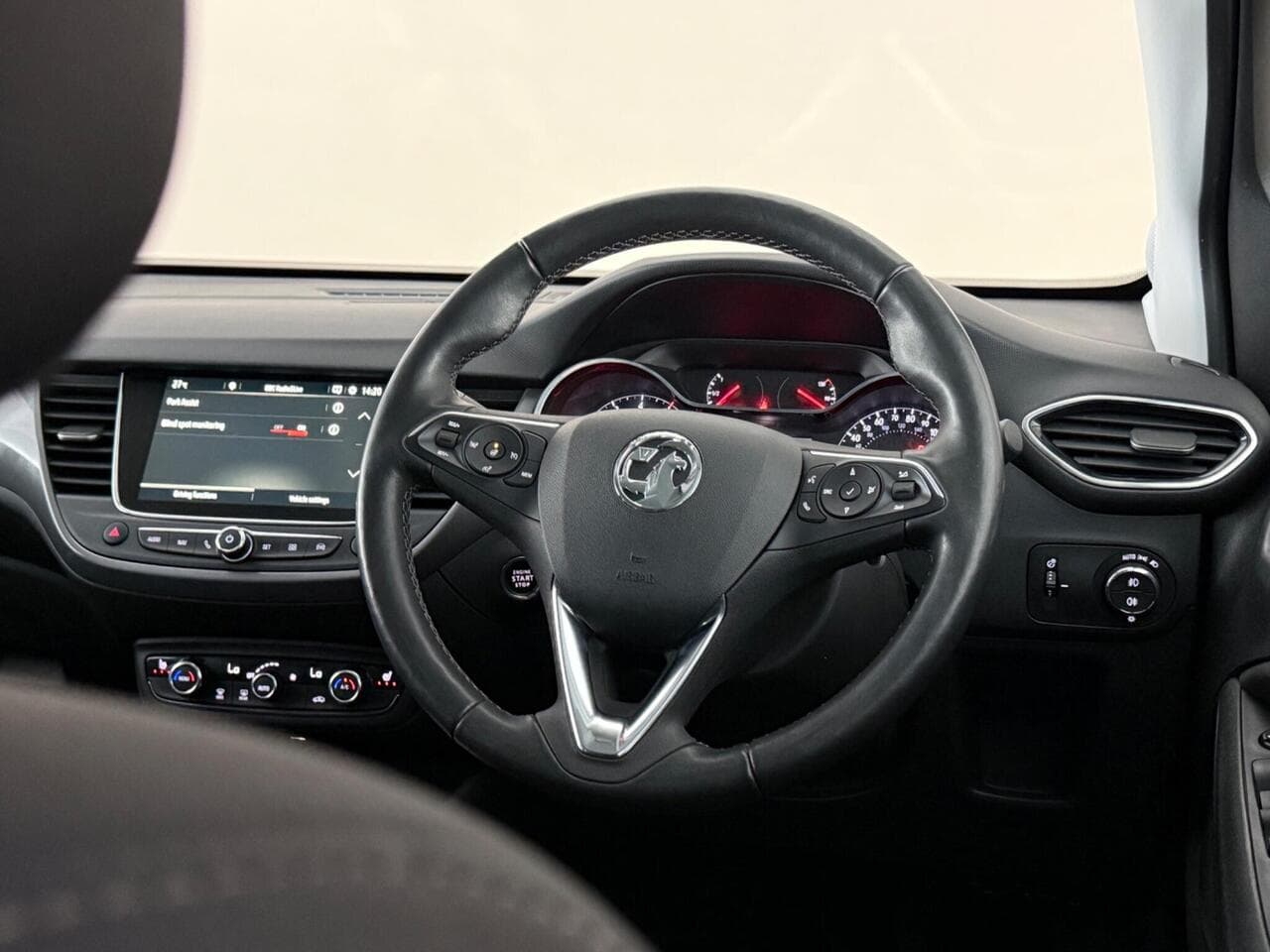 Vauxhall Crossland thumbnail Steering Wheel