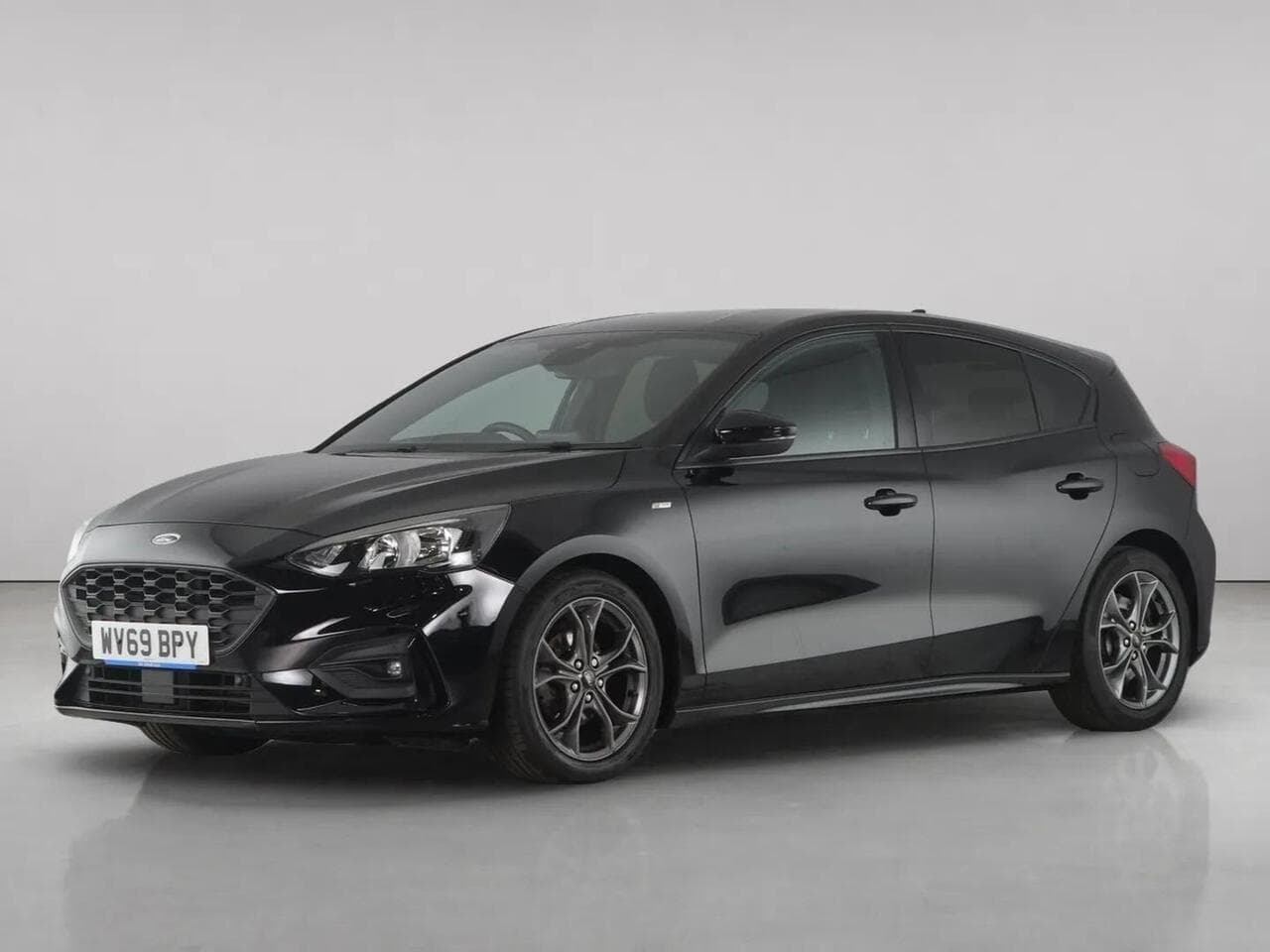 Ford Focus thumbnail Front Left