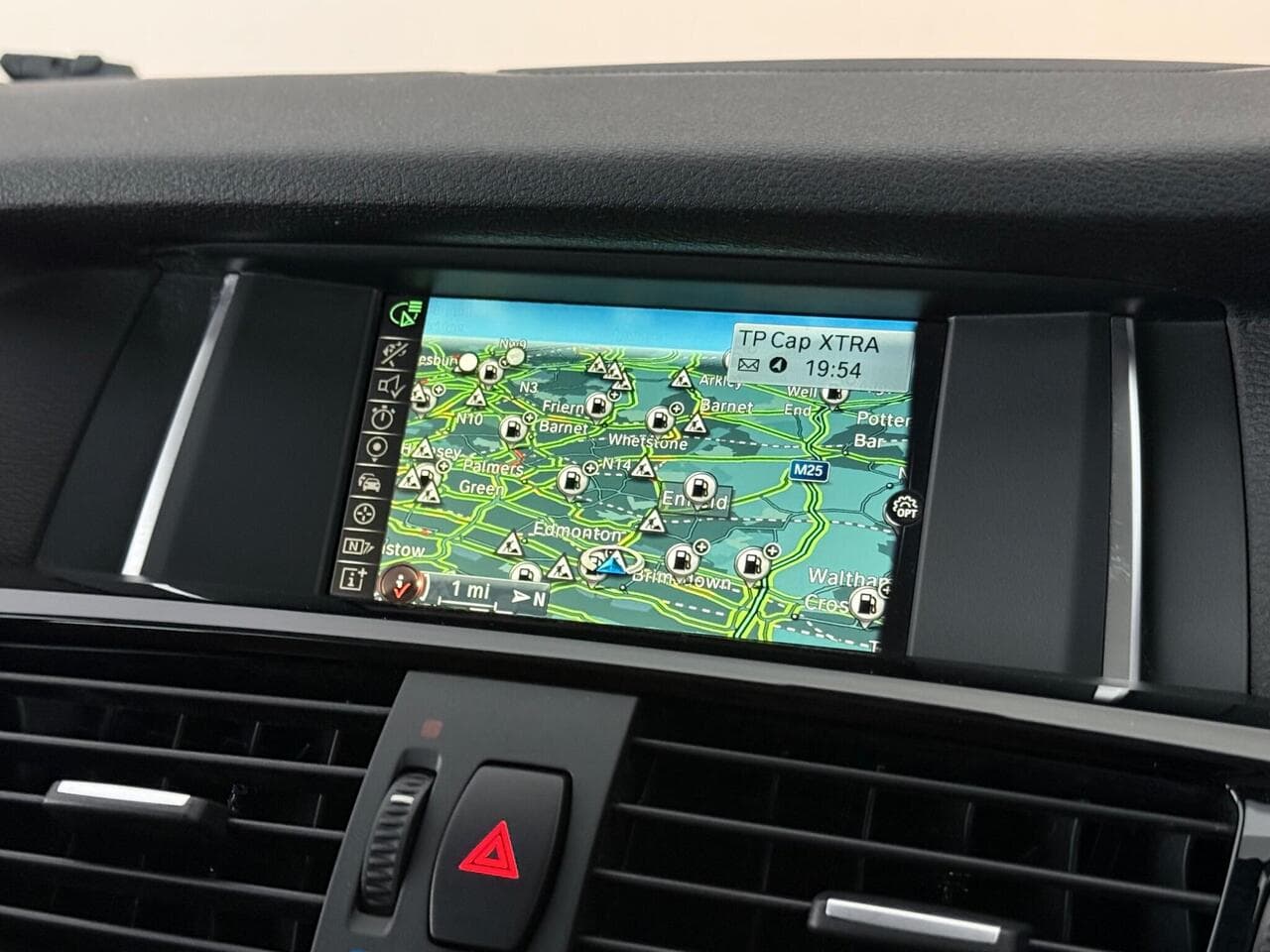 BMW X3 thumbnail Infotainment System