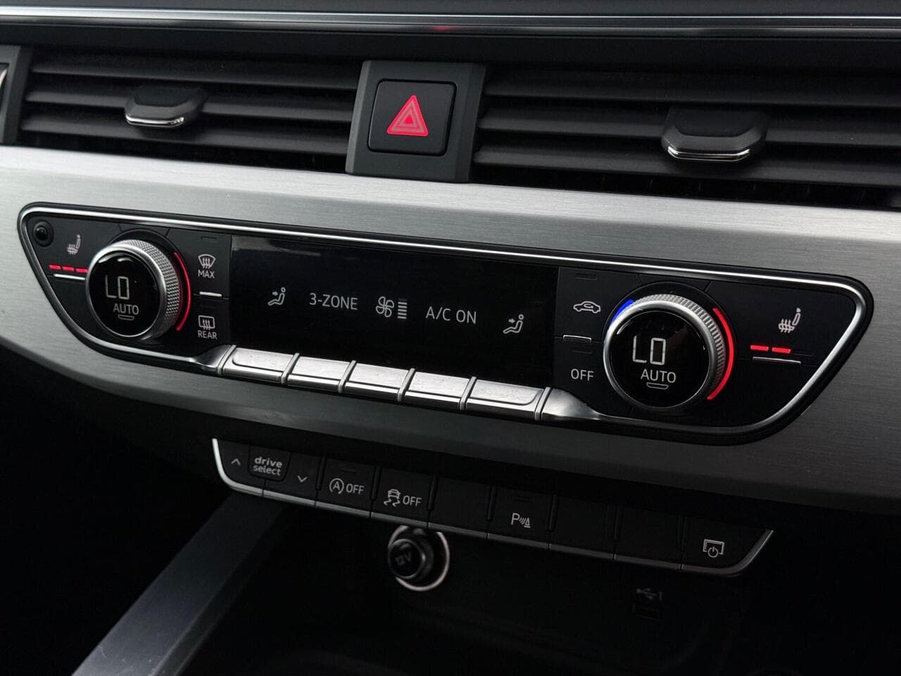 Audi A4 Avant thumbnail Misc Controls