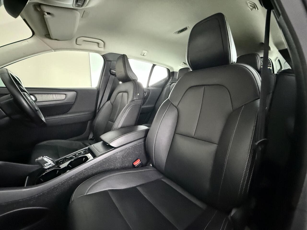 Volvo XC40 thumbnail Seat Front Passenger