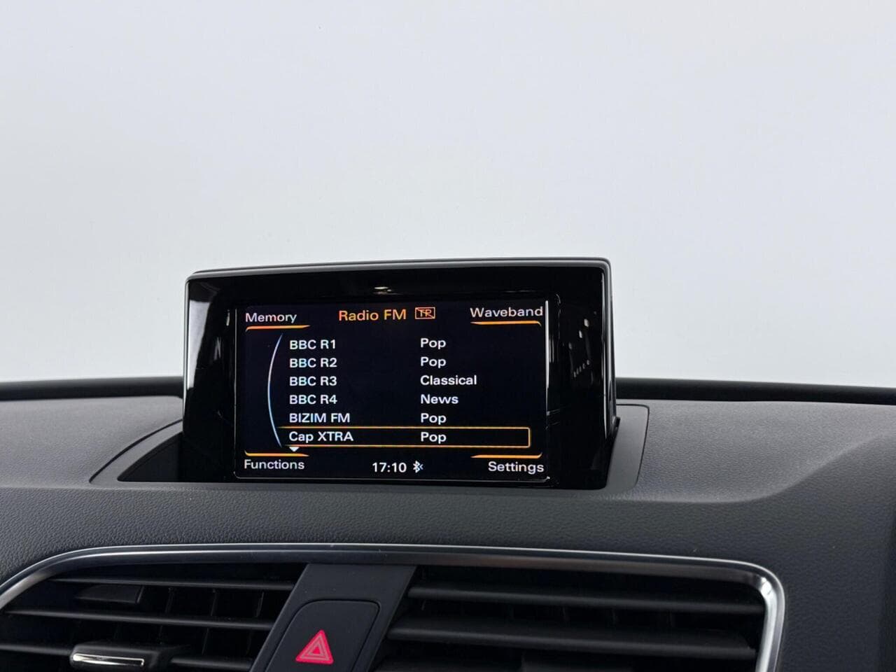 Audi Q3 thumbnail Infotainment System
