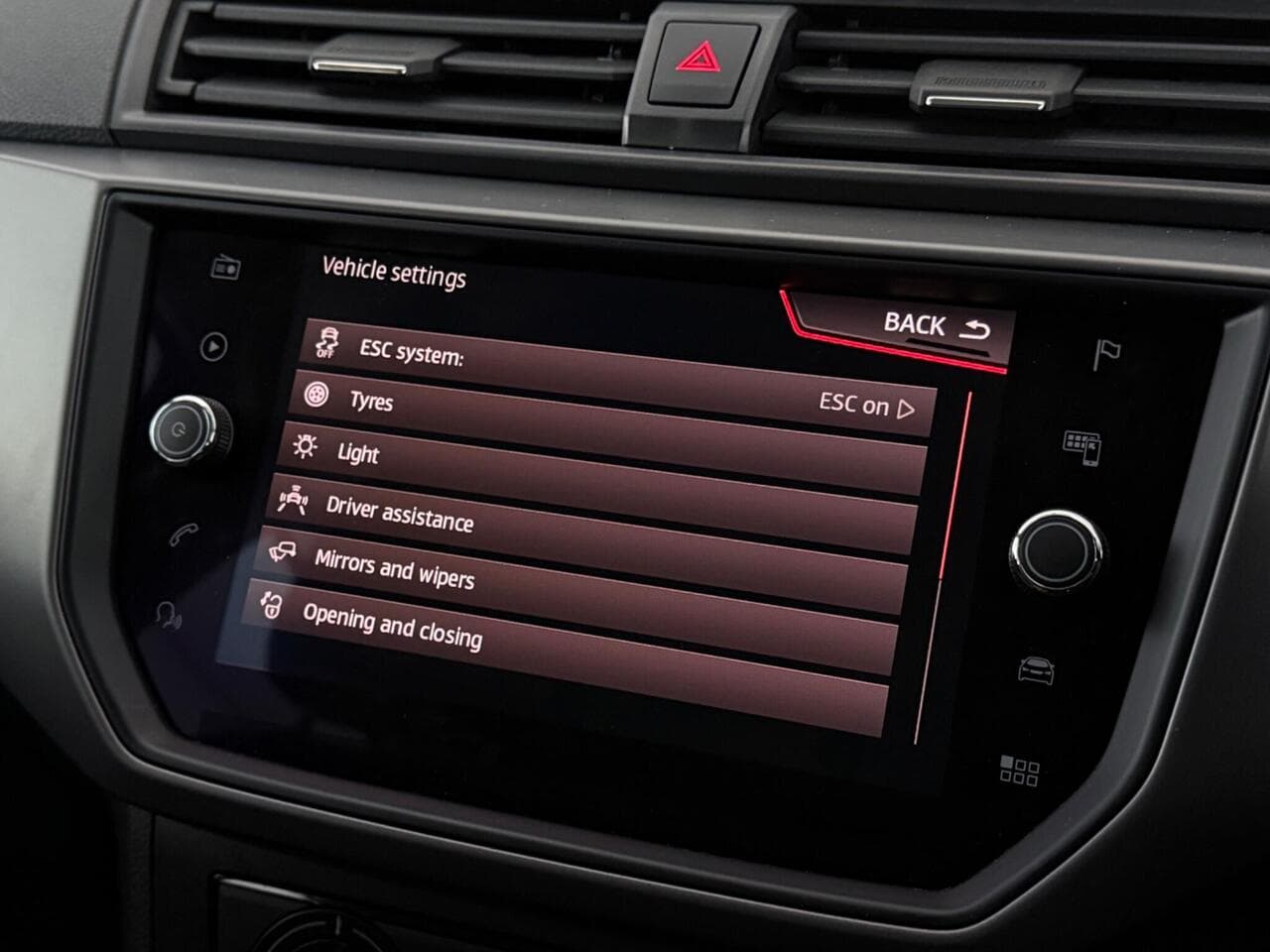 SEAT Ibiza thumbnail Infotainment System