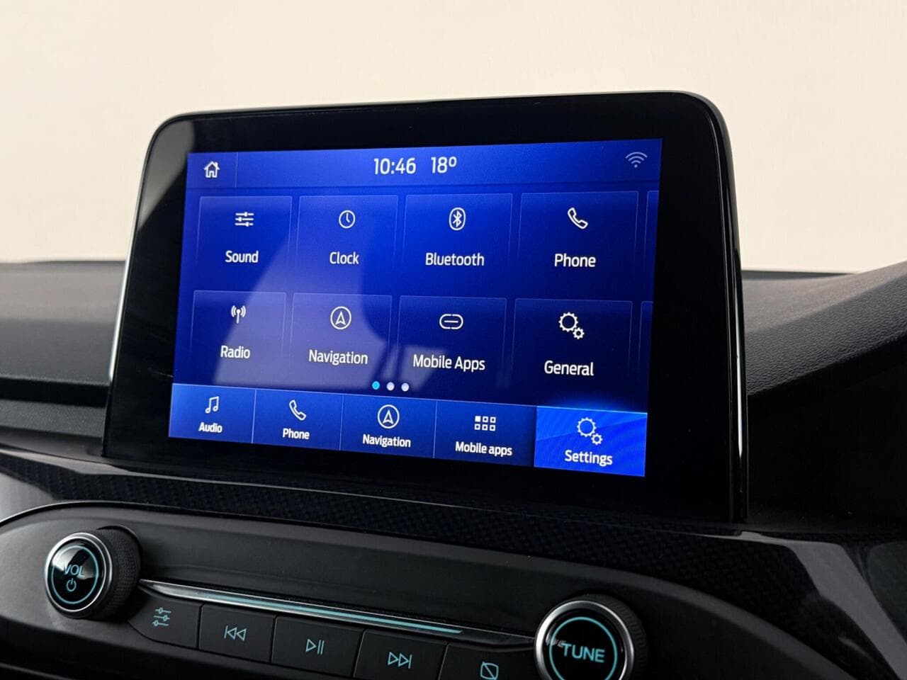 Ford Focus thumbnail Infotainment System