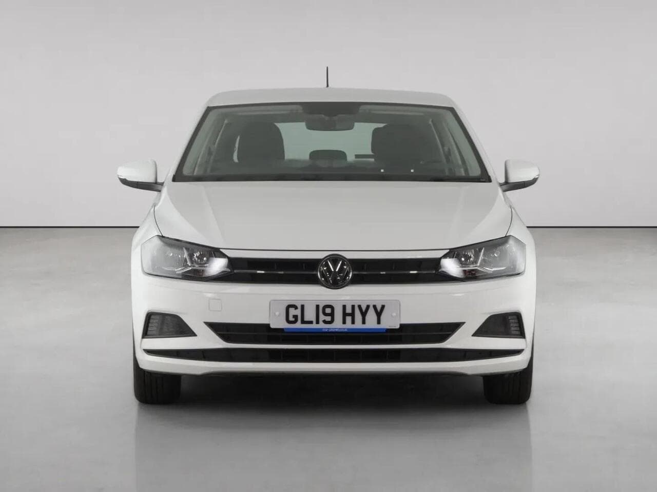 Volkswagen Polo thumbnail Front