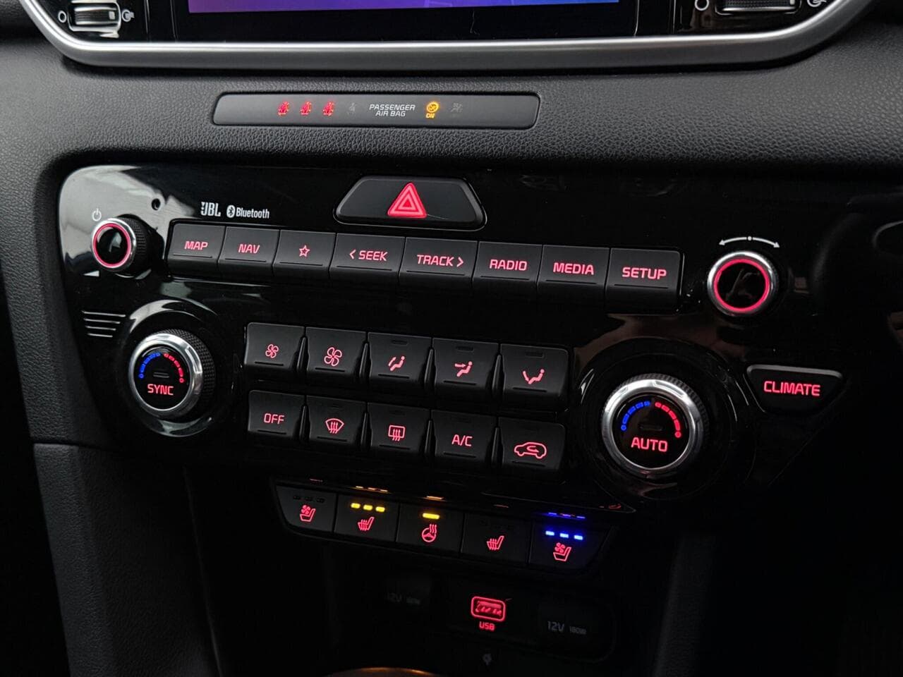 Kia Sportage thumbnail Infotainment System