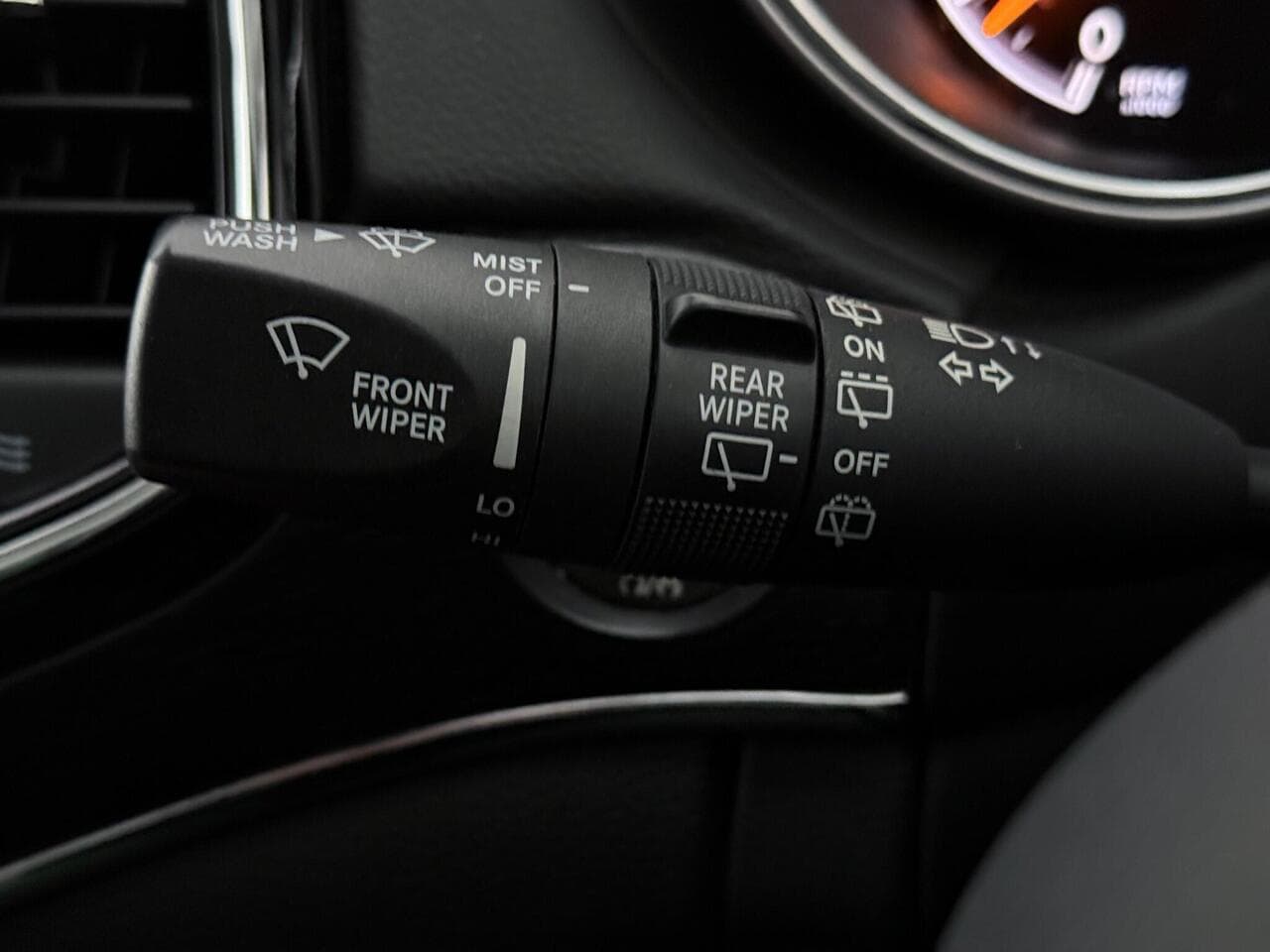 Jeep Grand Cherokee thumbnail Misc Controls