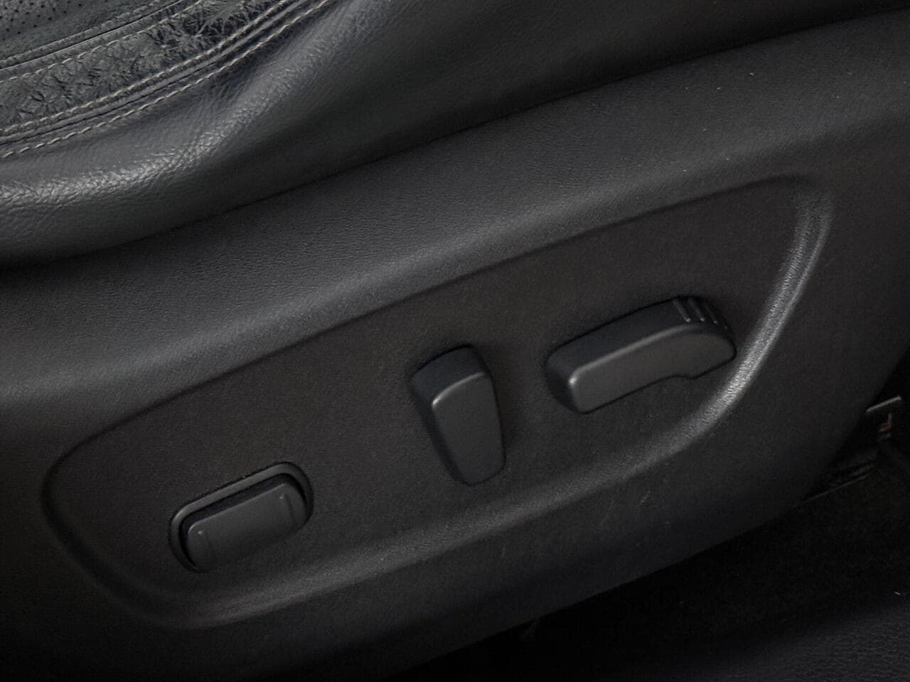 Nissan X-Trail thumbnail Misc Controls