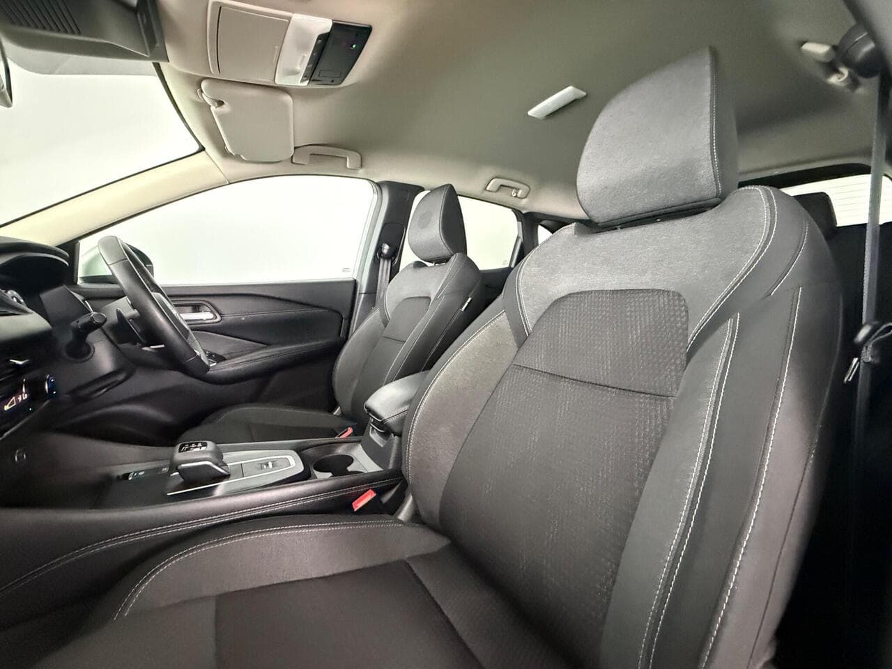 Nissan Qashqai thumbnail Seat Front Passenger