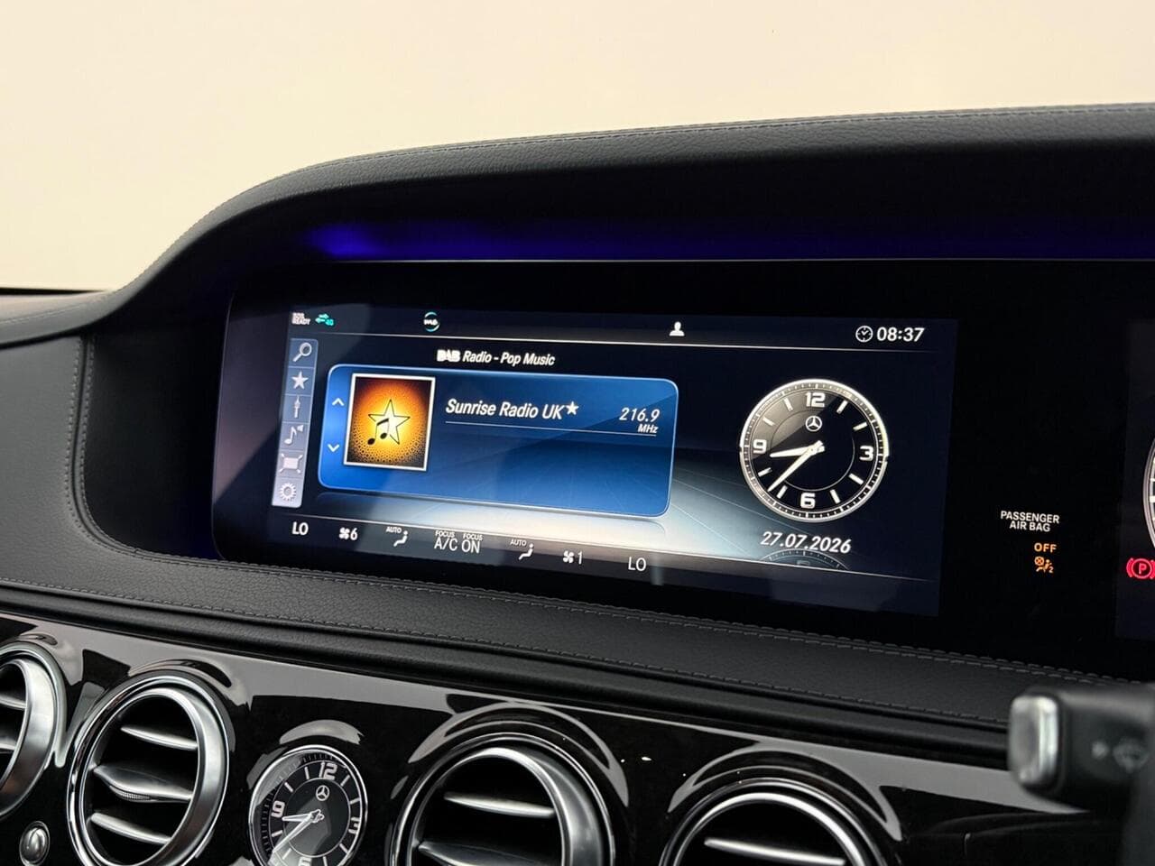 Mercedes-Benz S Class thumbnail Infotainment System