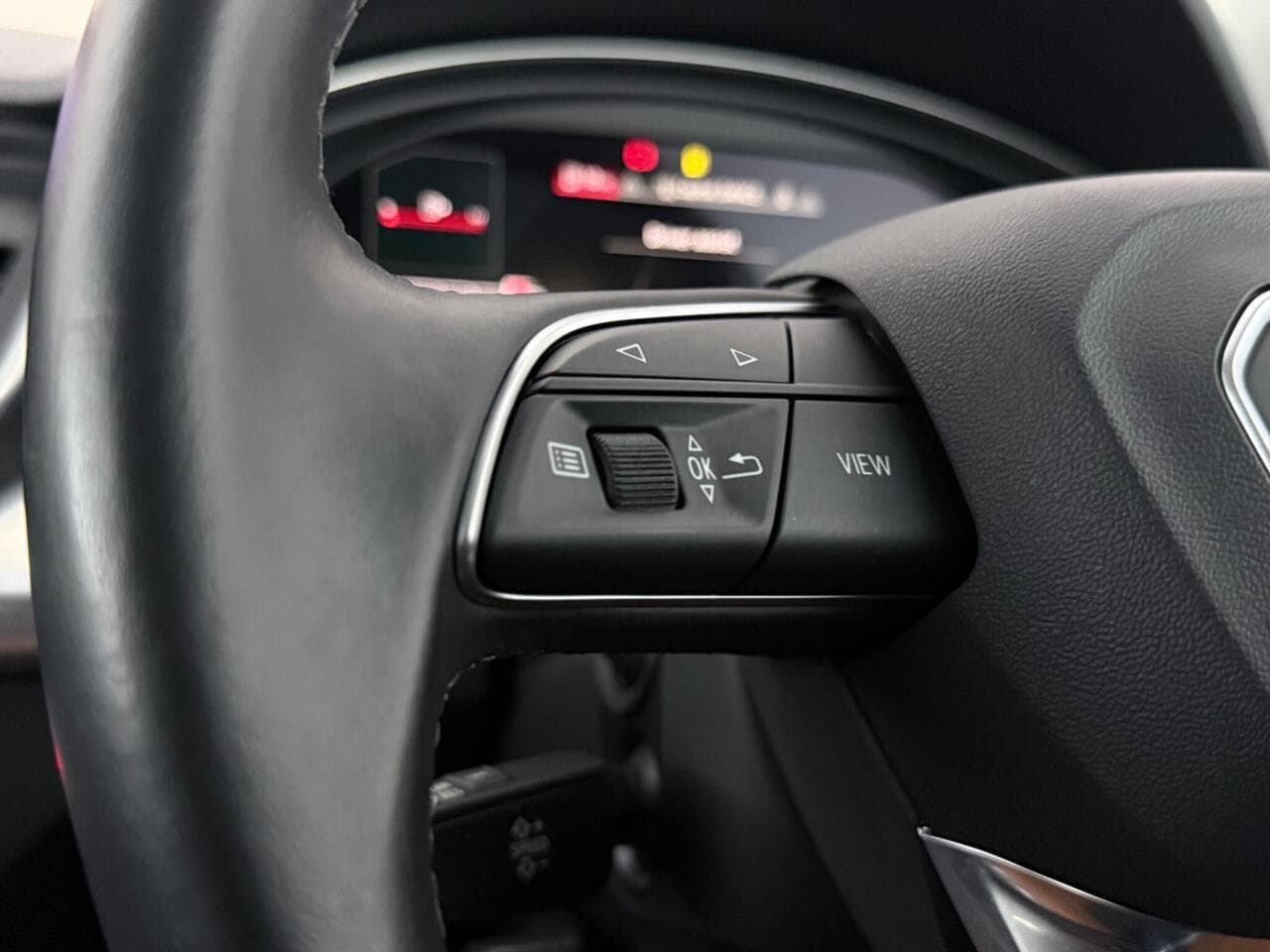 Audi Q5 thumbnail Misc Controls