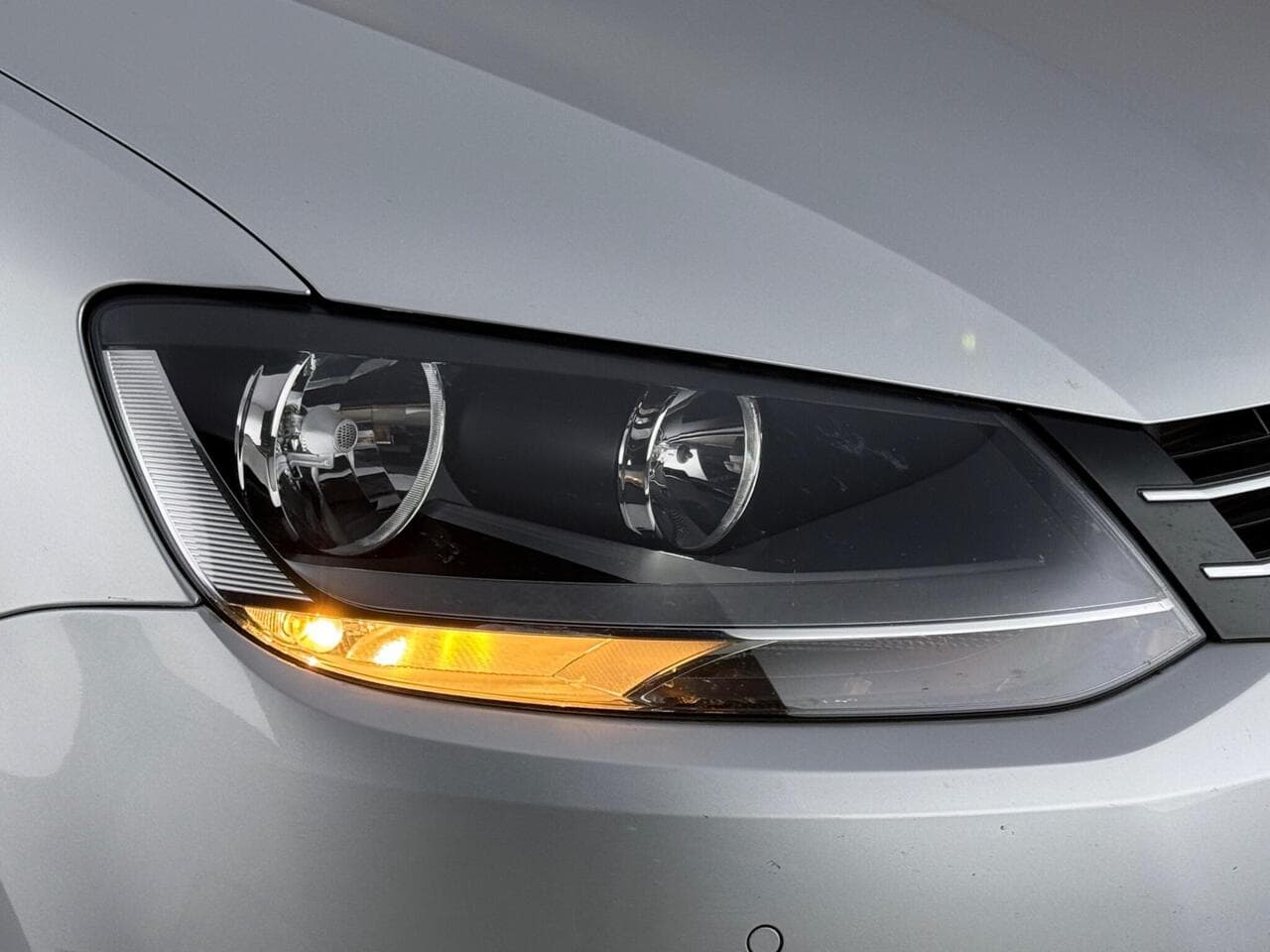 Volkswagen Sharan thumbnail Lights Front