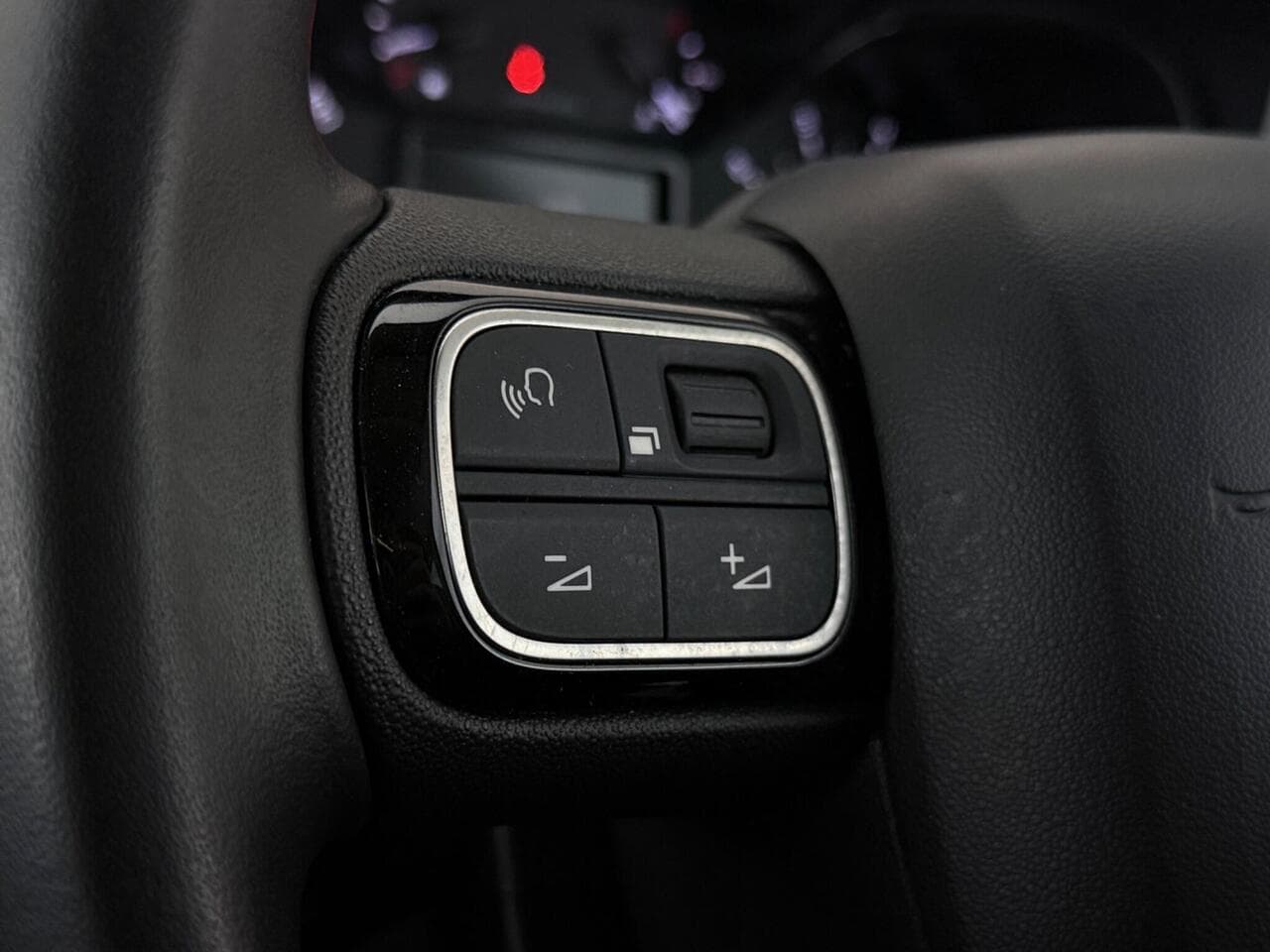 Citroen C3 Aircross thumbnail Misc Controls