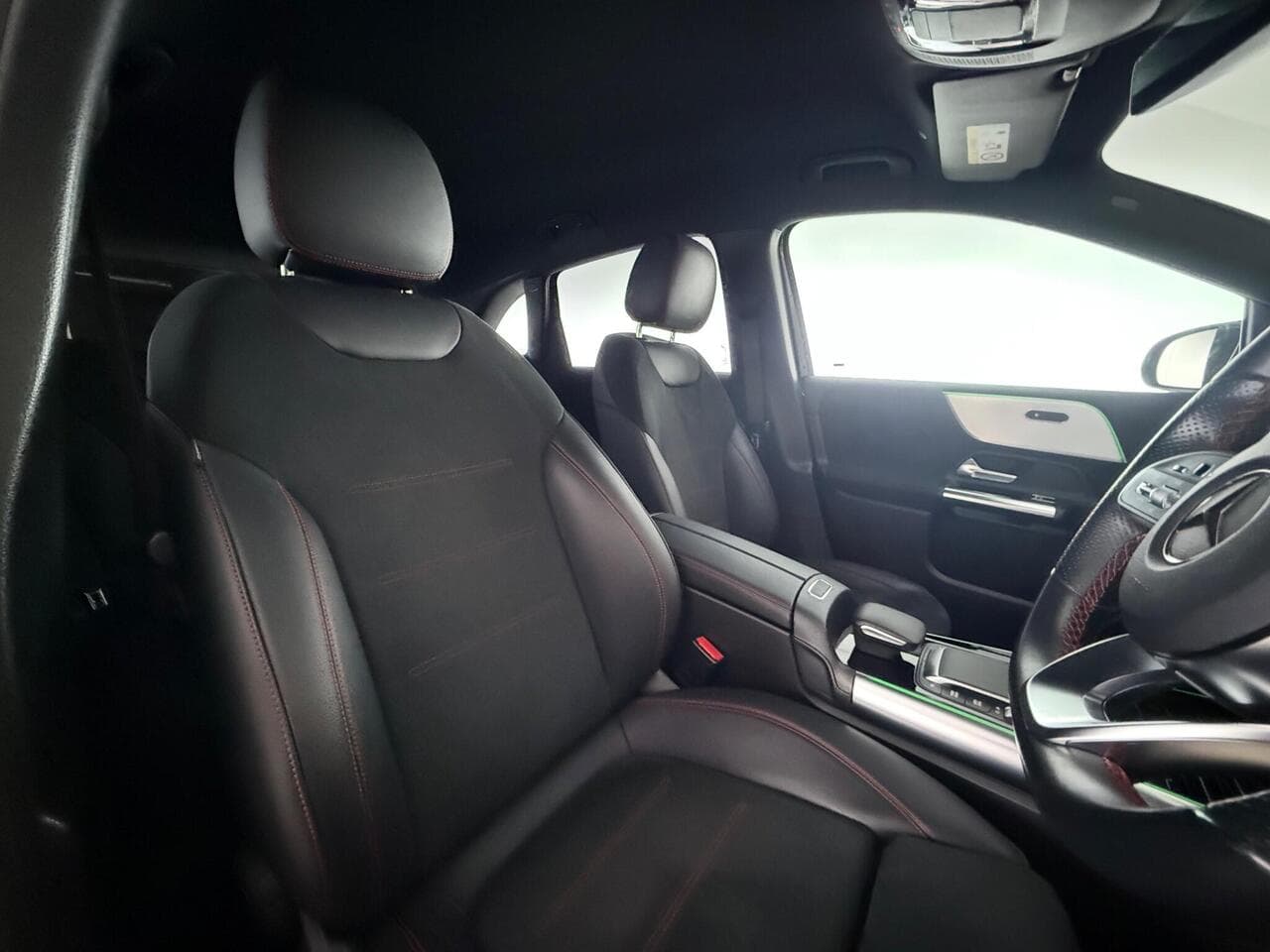 Mercedes-Benz B Class thumbnail Seat Driver