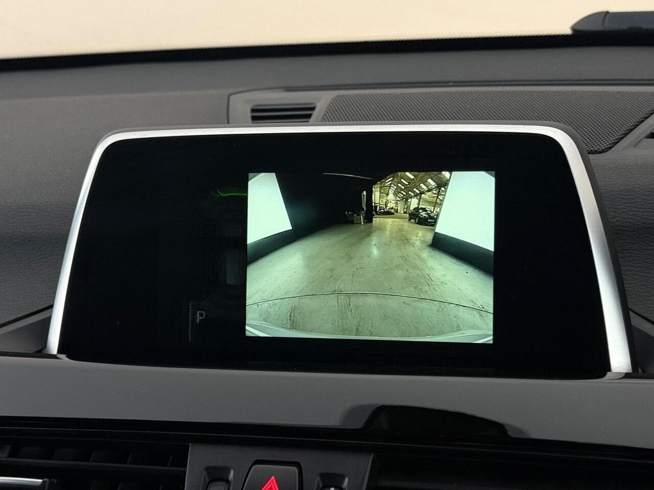 BMW X1 thumbnail Infotainment System