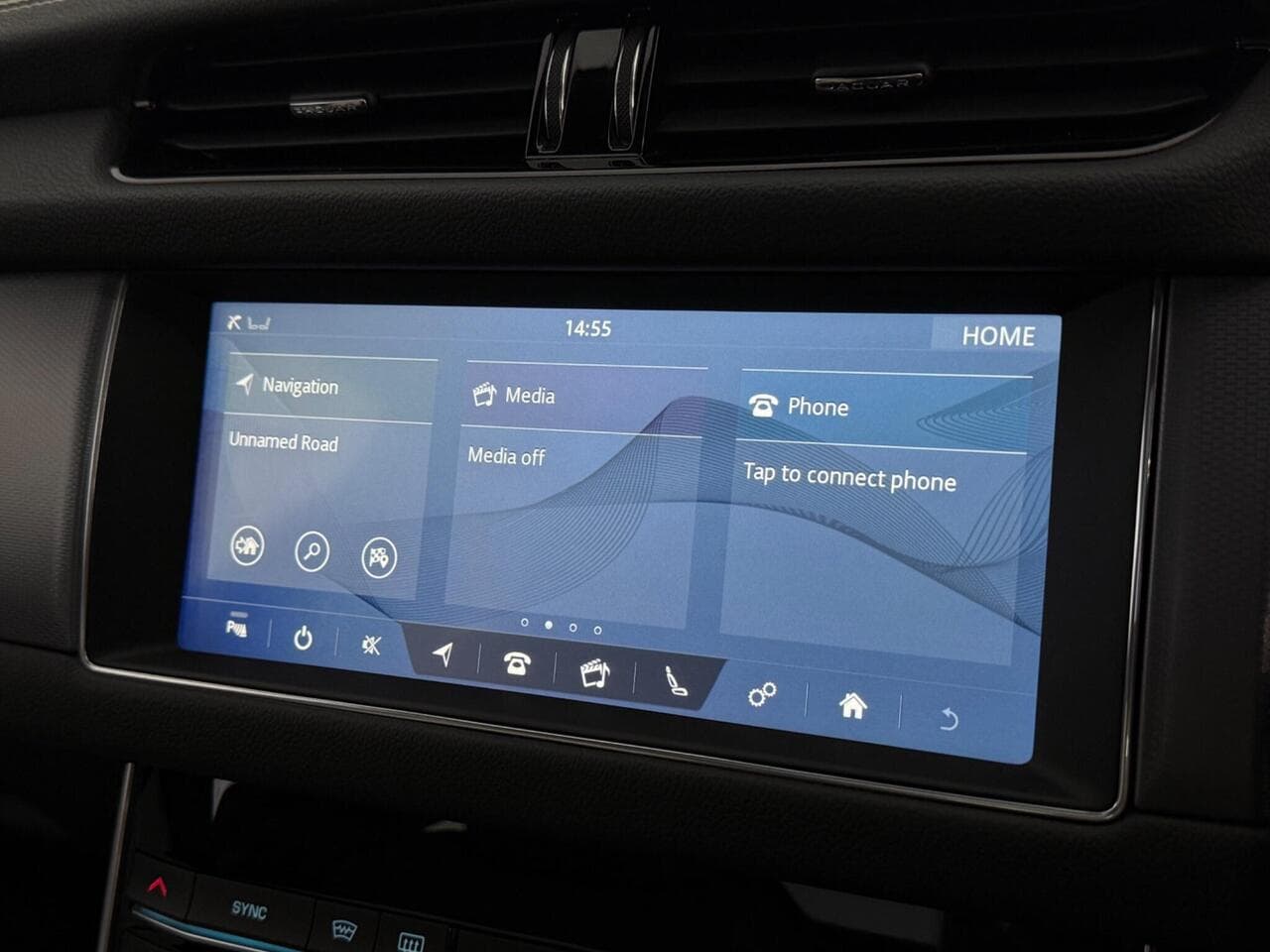 Jaguar XF thumbnail Infotainment System