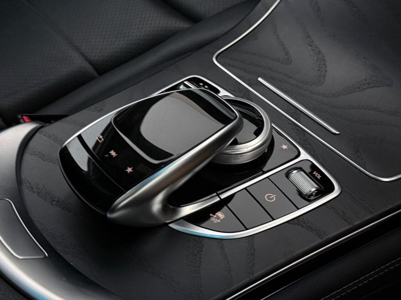 Mercedes-Benz GLC thumbnail Keys