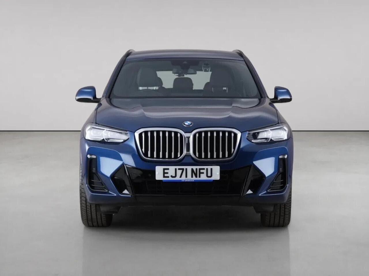 BMW X3 thumbnail Front