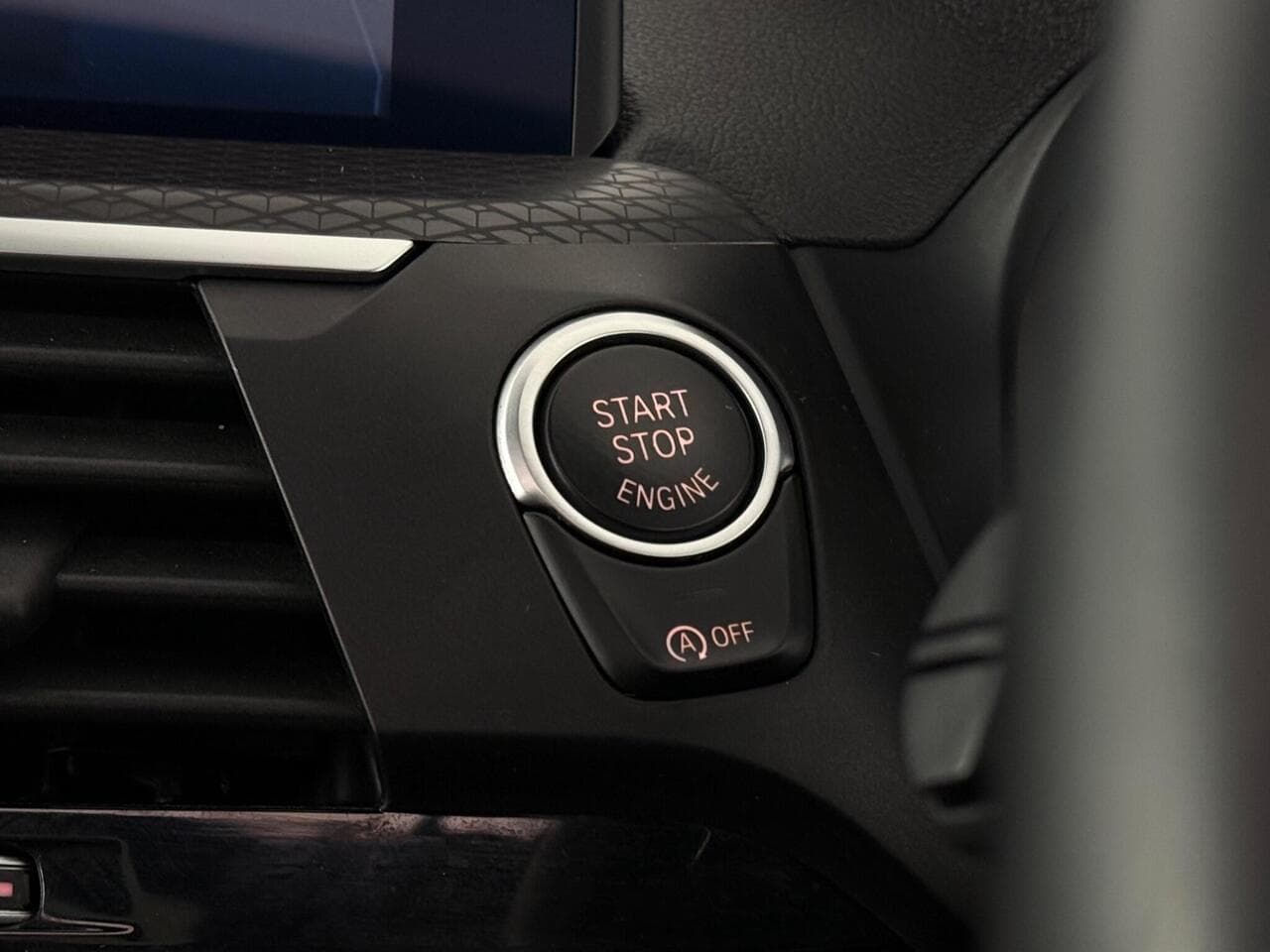 BMW X4 thumbnail Misc Controls