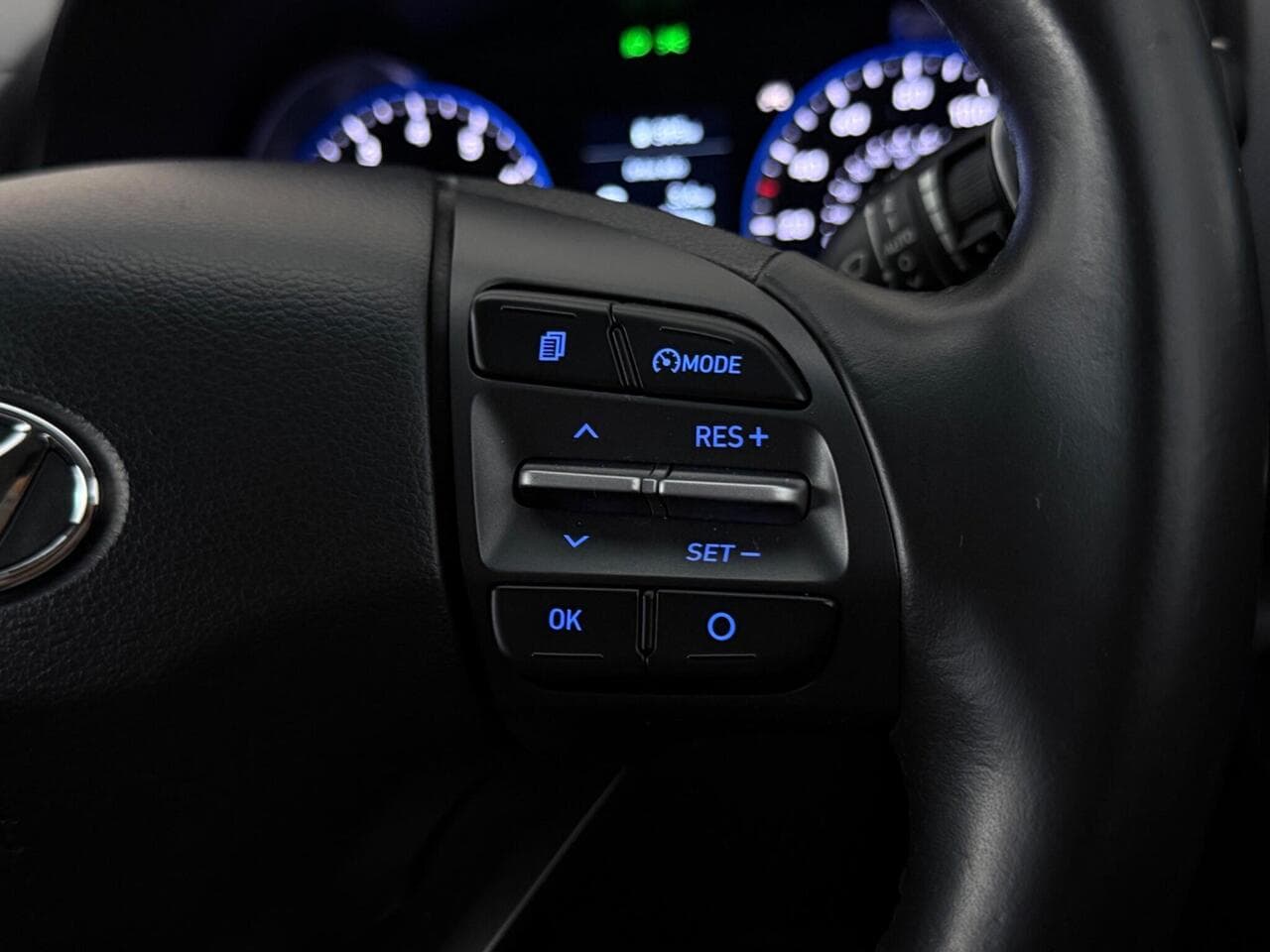 Hyundai KONA thumbnail Misc Controls