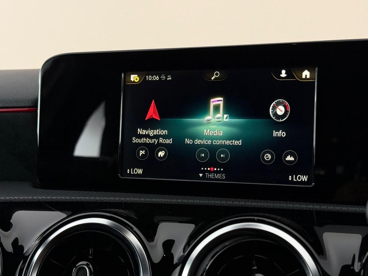 Mercedes-Benz A Class thumbnail Infotainment System