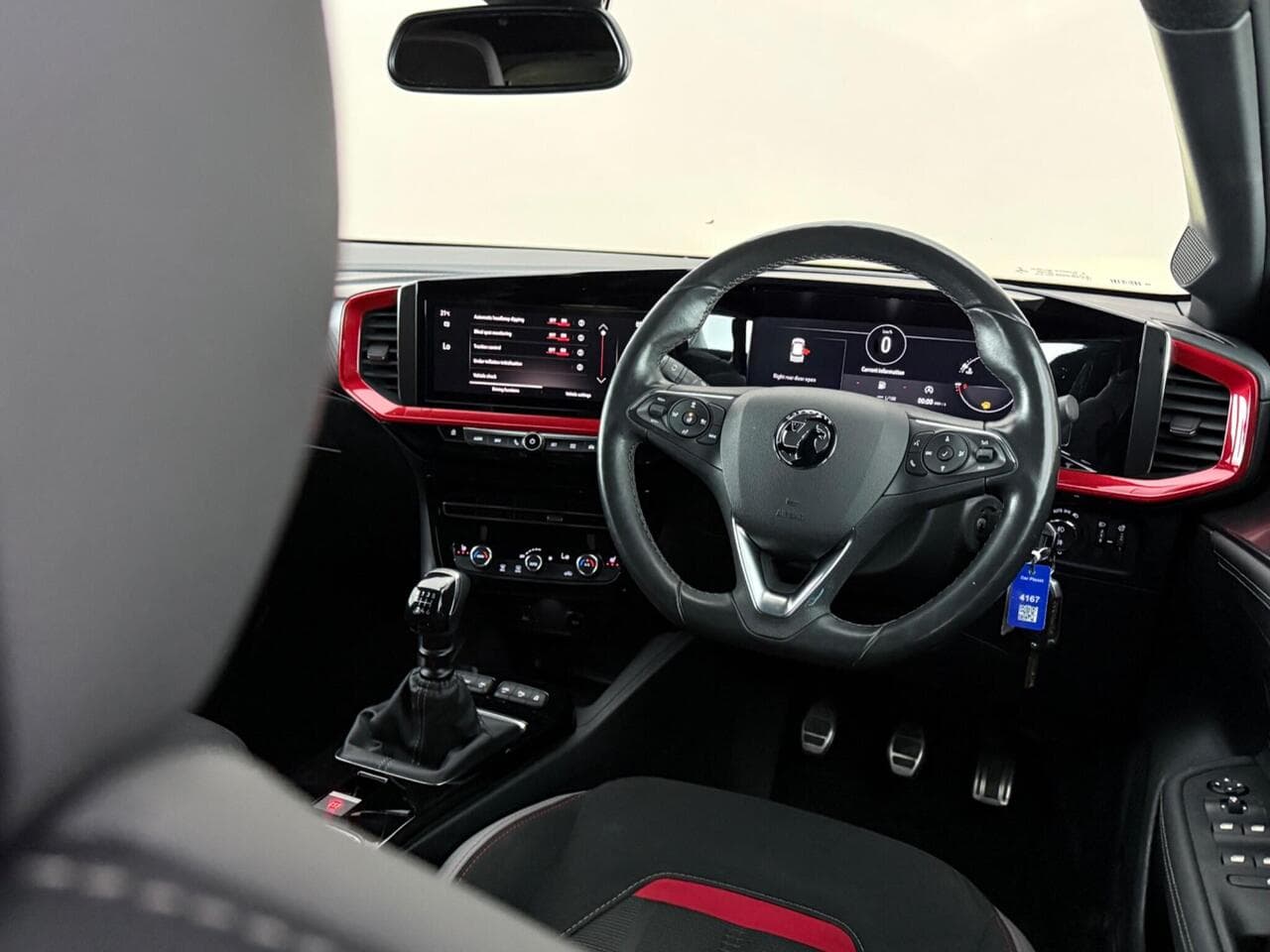 Vauxhall Mokka thumbnail Interior Front