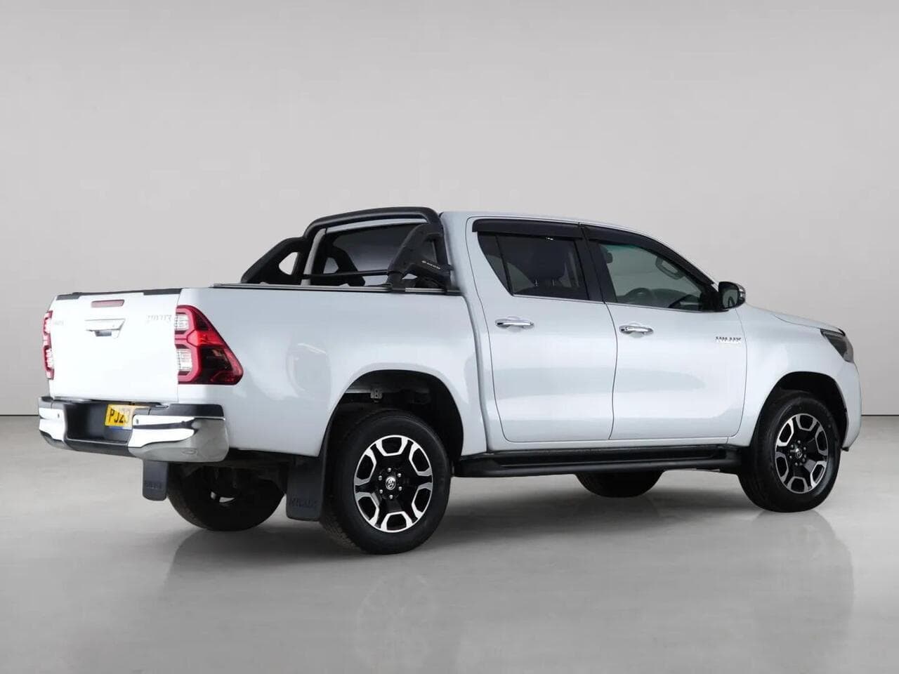 Toyota Hilux thumbnail Rear Right