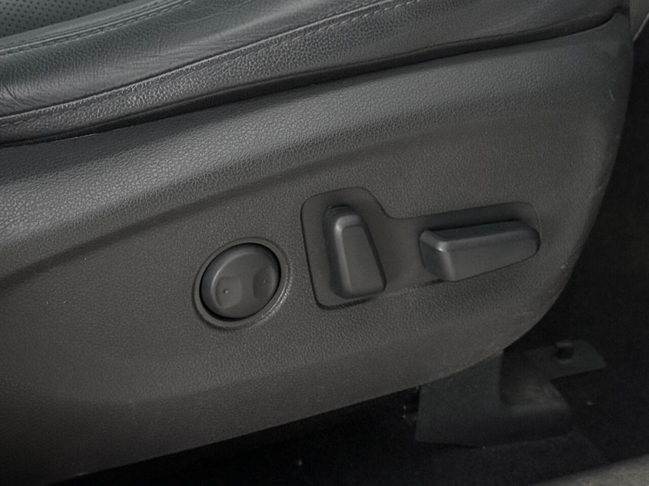 Hyundai TUCSON thumbnail Misc Controls