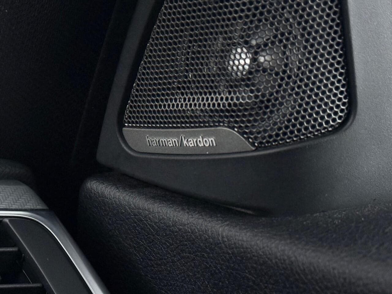 BMW 4 Series Gran Coupe thumbnail Misc Controls