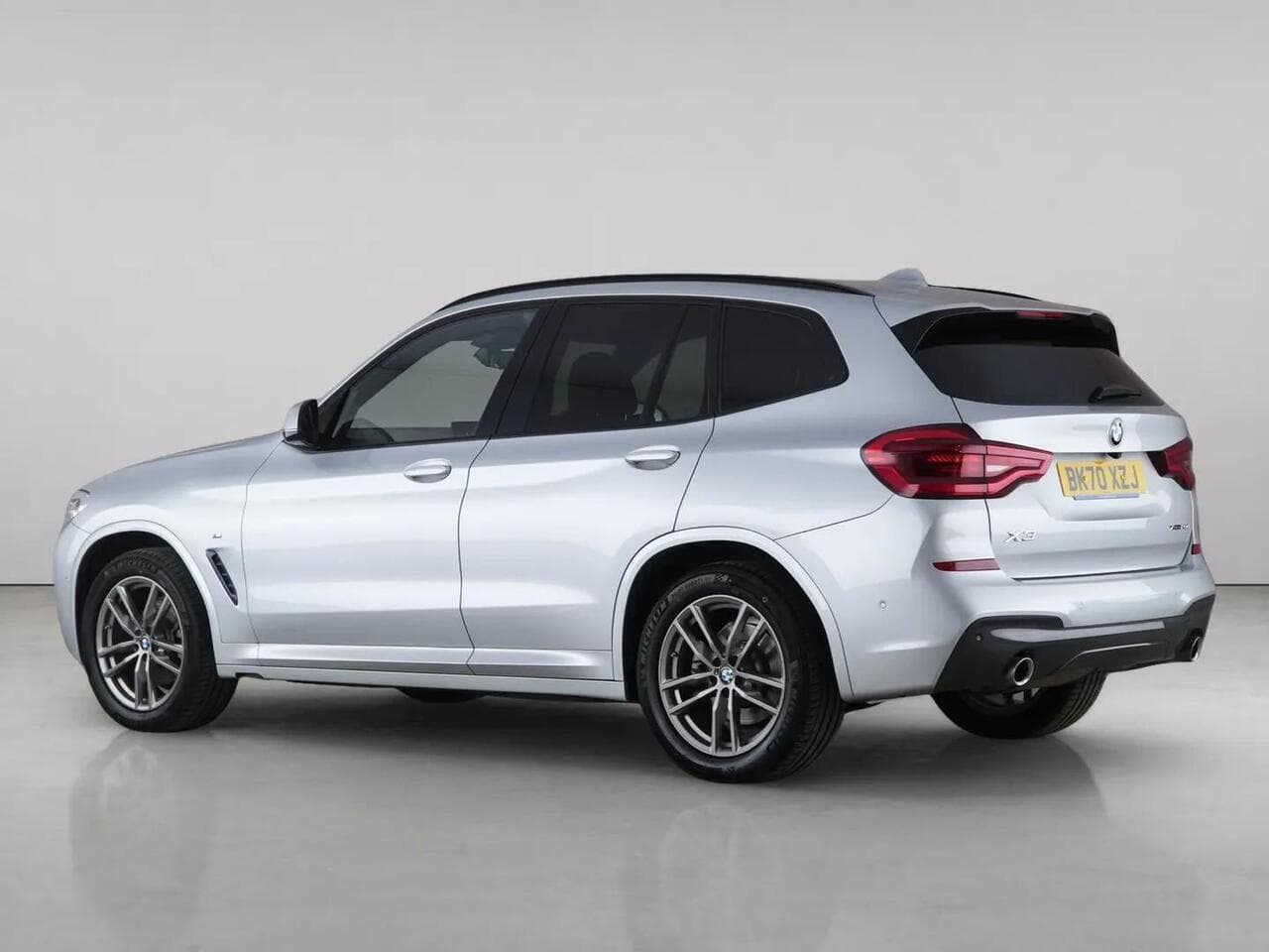 BMW X3 thumbnail Rear Left